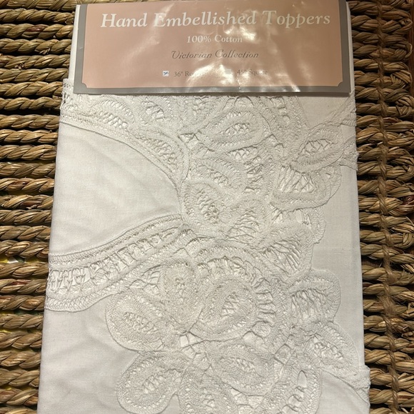 Hand Embellished Topper in Battenburg lace. 36 inches round. Never used. - Picture 3 of 9